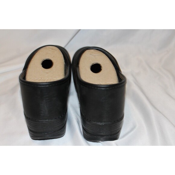 Dansko Women's Black Oiled Leather Professional Clogs EU 38 US 7.5-8 NIB NARROW - Picture 9 of 9